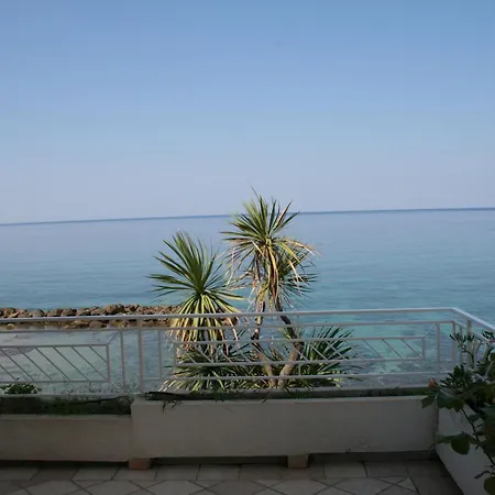 Laura * Pizzo (Calabria)